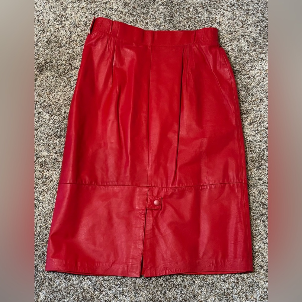 160. Vintage Adler Leather Collection Red Pencil Skirt Size 4 - Picture 2 of 6